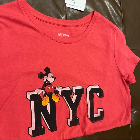 Gap Disney Mickey Mouse NYC T-shirt - Picture 2 of 3